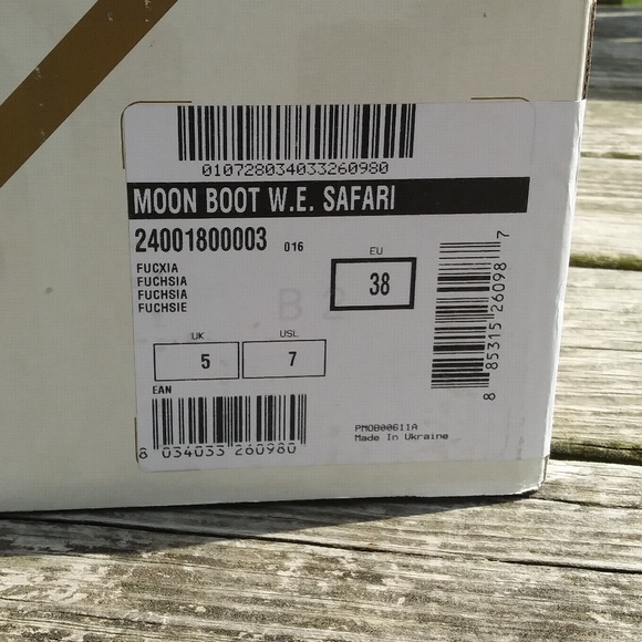 🎈Host Pick🎈 MoonBoot Safari Moon Boot Size 7-7.5 - Picture 4 of 4